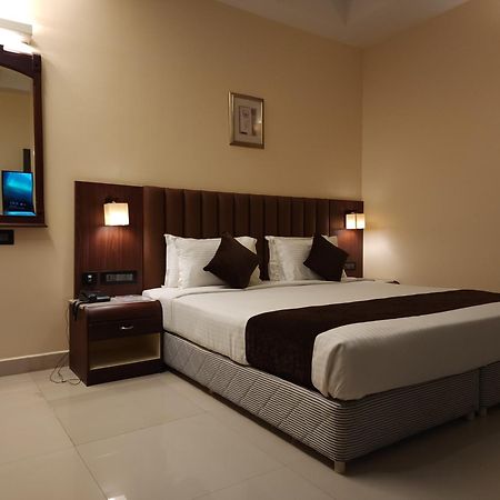 Hotel Arcadia Kottayam Ngoại thất bức ảnh