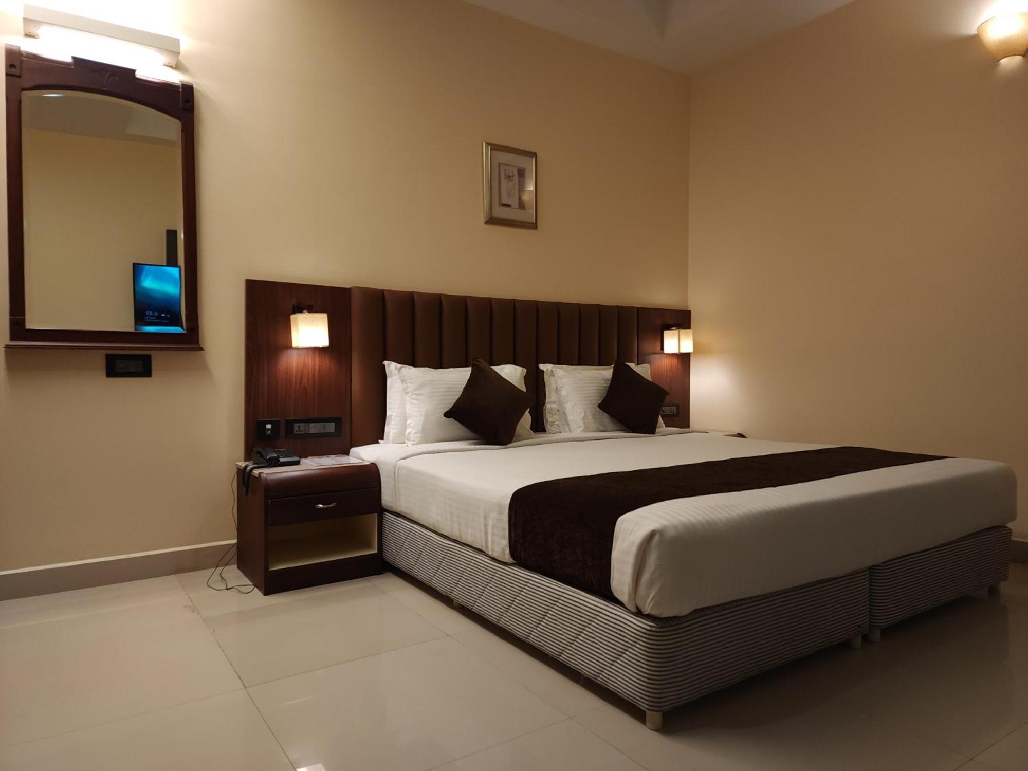 Hotel Arcadia Kottayam Ngoại thất bức ảnh