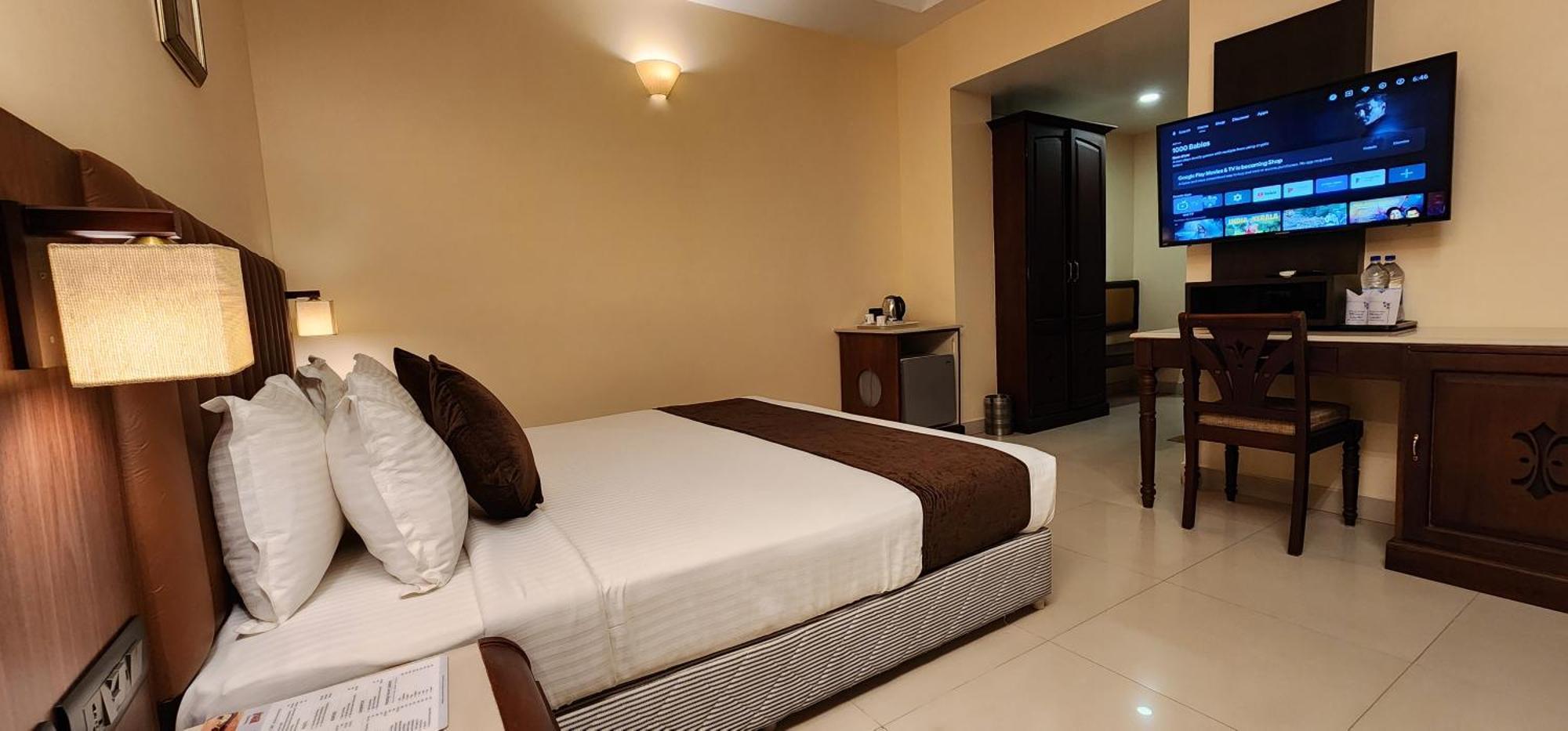 Hotel Arcadia Kottayam Ngoại thất bức ảnh