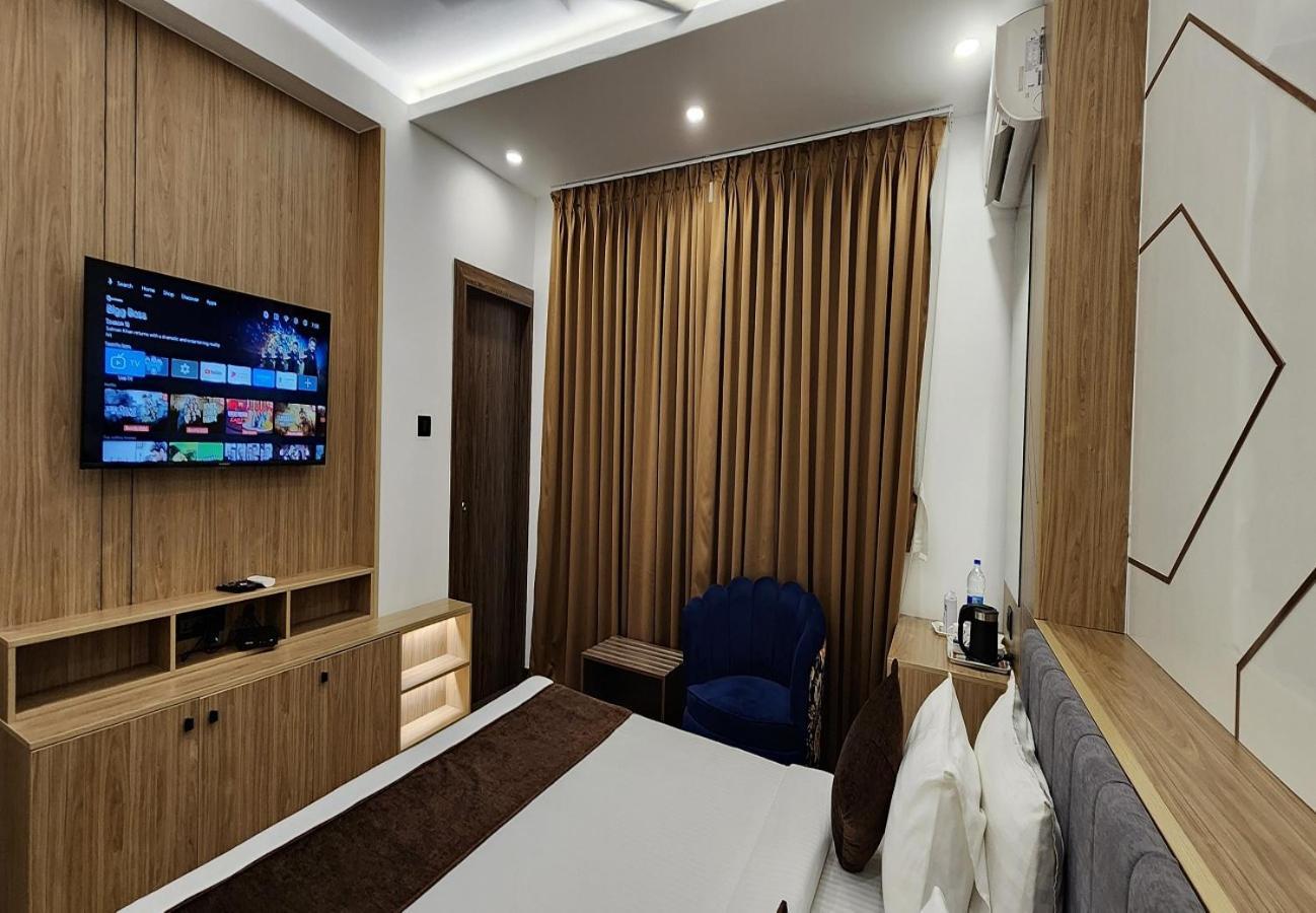 Hotel Arcadia Kottayam Ngoại thất bức ảnh
