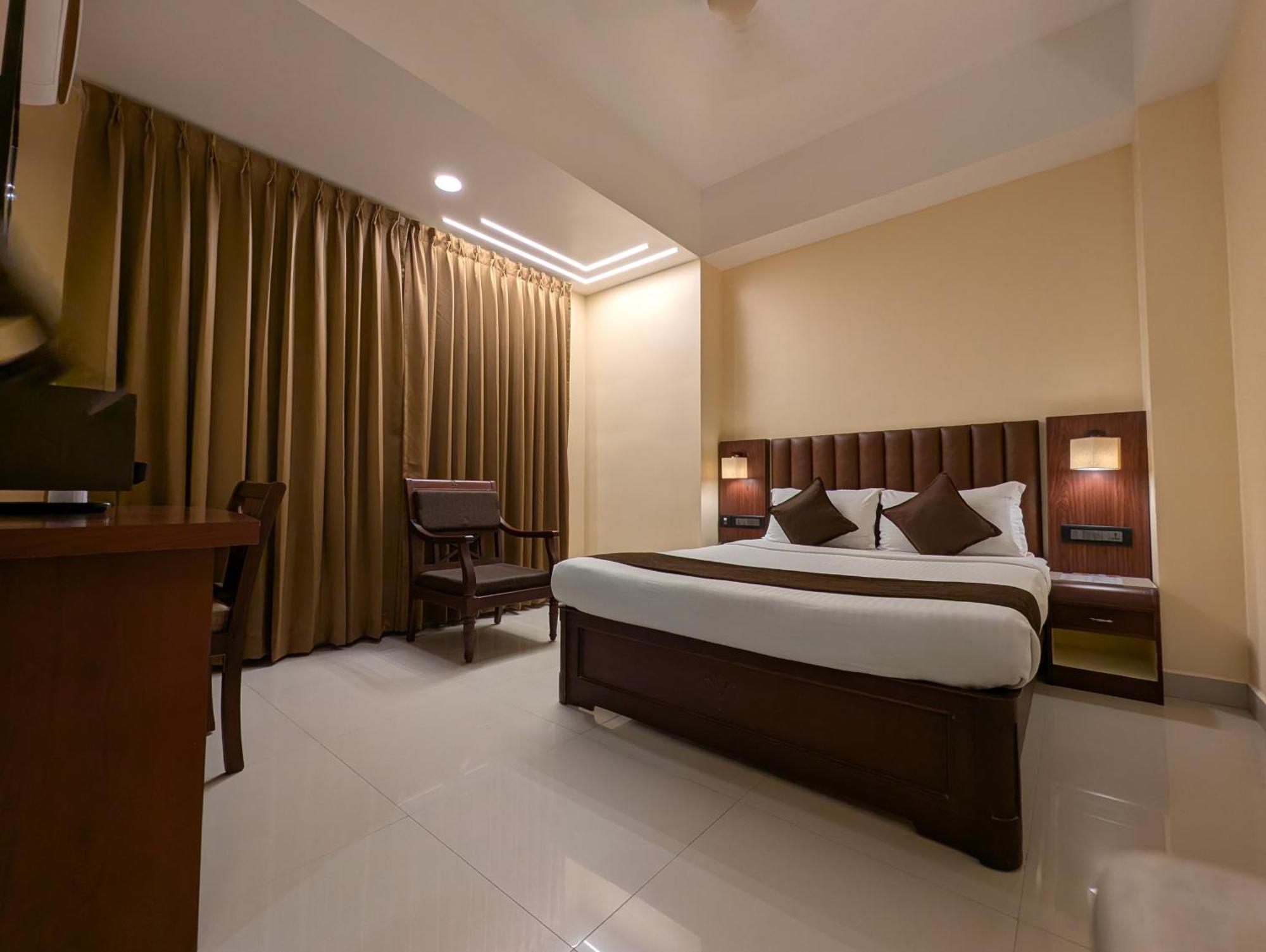 Hotel Arcadia Kottayam Ngoại thất bức ảnh